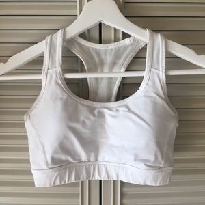 LULULEMON WHITE SPORTS BRA